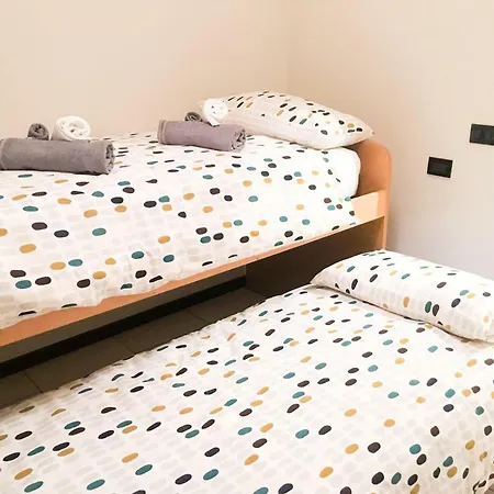 Terry's Central Apartment *